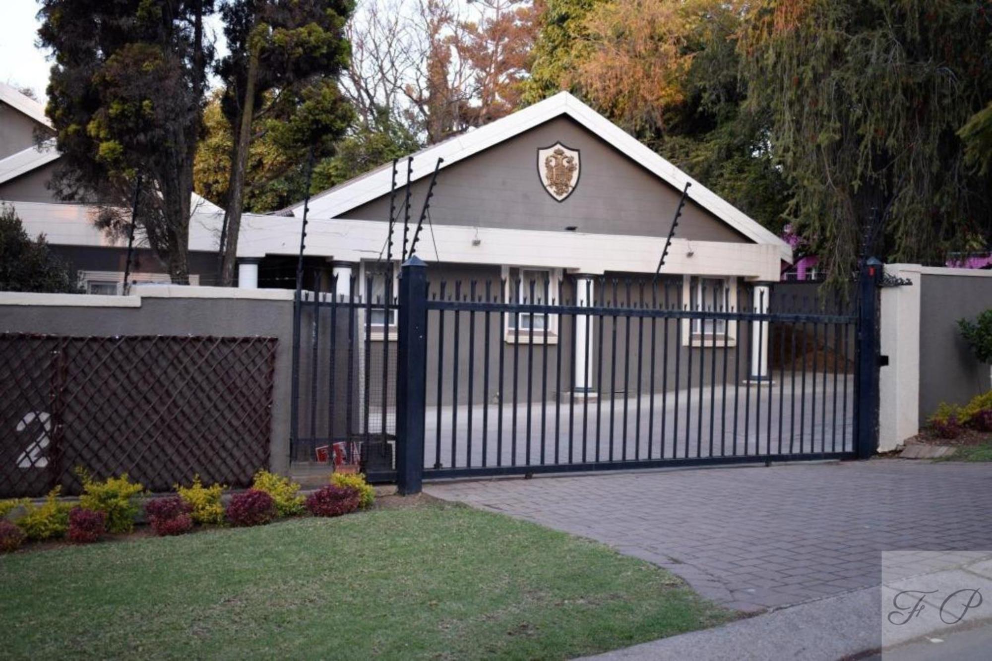 The Elephant Room At Frederick'S Place Pretoria-Noord Buitenkant foto